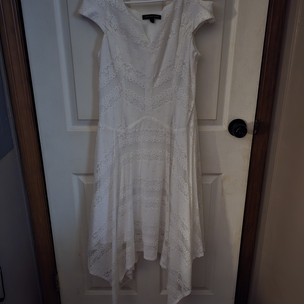 Elegant White Lace Dress